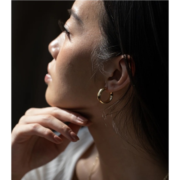 10 karat gold hoops - 20 mm - Picture 1 of 13